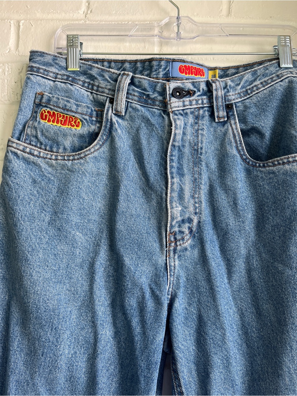 Empyre Men's Relaxed Blue Denim Jeans with Orange Logo Patch 32x30 - Picture 12 of 13